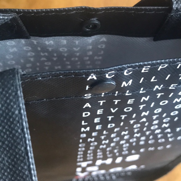 Lululemon bag - Picture 6 of 7